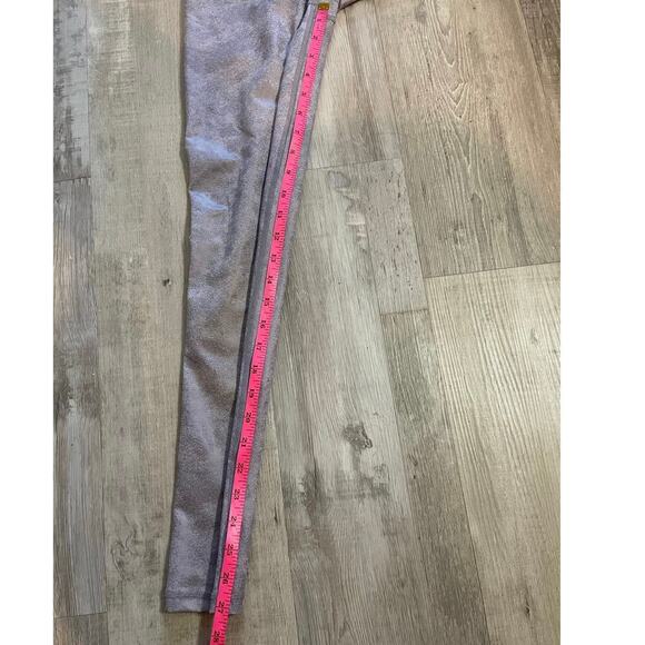 OFFLINE By Aerie The Hugger Purple Crossover High Waisted Crackle Legging Sz Med - Picture 6 of 13